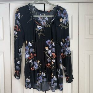 American Eagle Womens Black Ruffle High Low Hem Long Sleeve Top Size Large